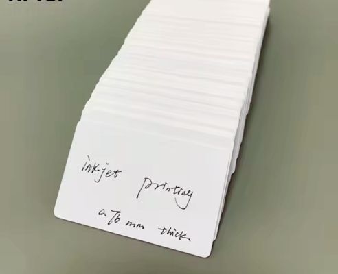 CR80 54*85.6MM カード本体素材 インクジェットPVCカードプリンター 精密で正確な印刷用