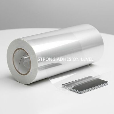 透明なPVCコーティングオーバーレイフィルム 厚さ0.04-1.0mm 粘着度も強い プラスチックカードのラミネーション