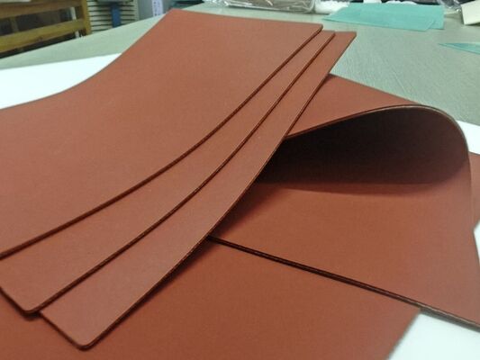 1.5 〜 2.5 ミリメートル厚さ 55 +/-5 硬度シリコーンゴムクッションパッド木材産業ホットプレス機 MKCP-Wood-G1