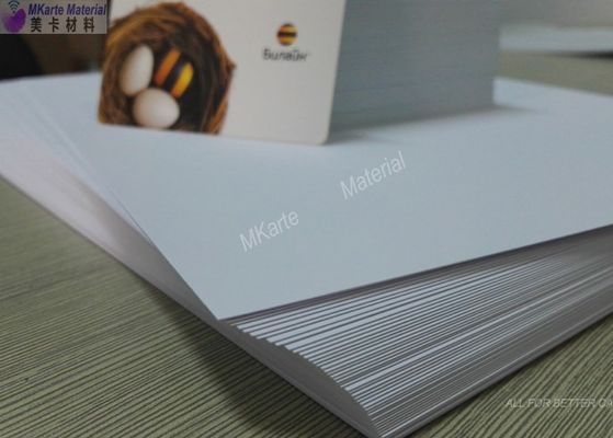 優秀なインク付着および強い皮強さの二重側面のデジタル印刷できるポリ塩化ビニール シート