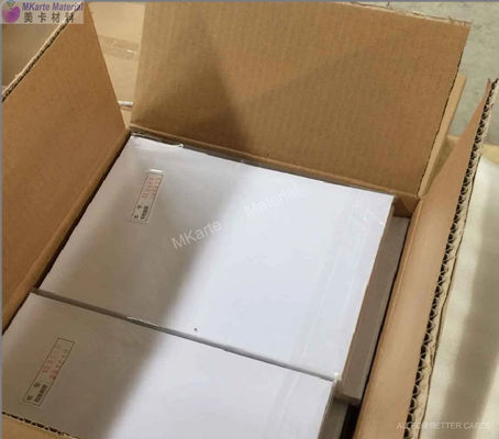 透明なインクジェット印刷シート白いポリ塩化ビニールの中心シートの透明なインクジェット シート