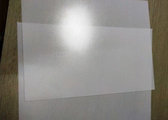 オフセットの印刷できる明確なポリカーボネートのPCの無接触ICカードのためのプラスチック中心シート