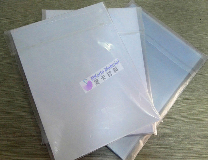 0.15mm-0.40mm PVCインクジェットシート オフセット印刷 白色デジタル印刷可能なPVC銀行カード素材
